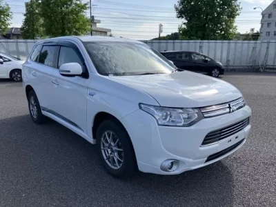 Mitsubishi OUTLANDER PHEV