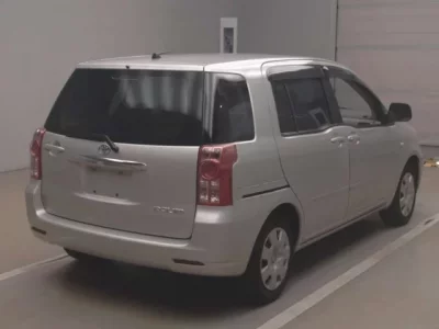Toyota RAUM