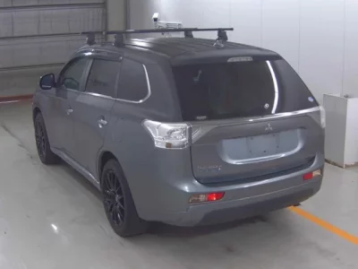 Mitsubishi OUTLANDER PHEV