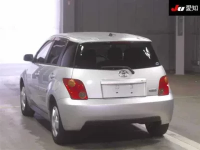 Toyota IST