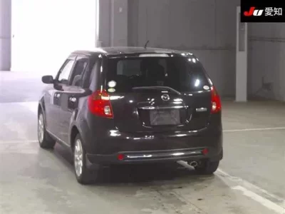 Mazda VERISA