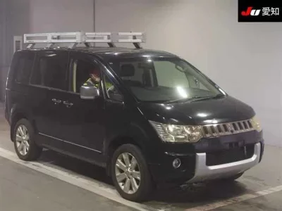 Mitsubishi DELICA D5