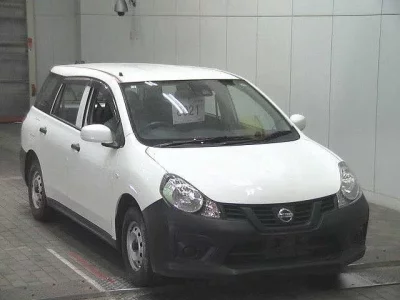 Nissan AD