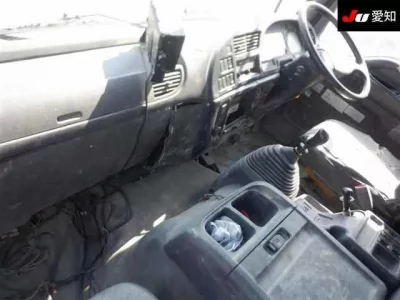 Isuzu TRUCK