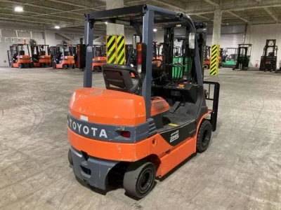 Toyota FORKLIFT
