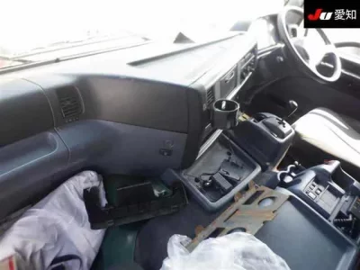 Hino TRUCK