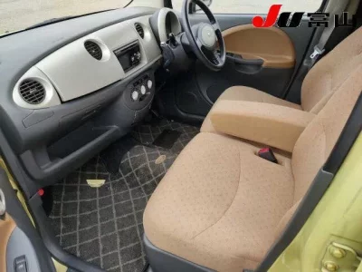Daihatsu MOVE LATTE