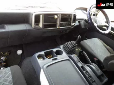 Hino TRUCK