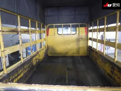 Isuzu TRUCK