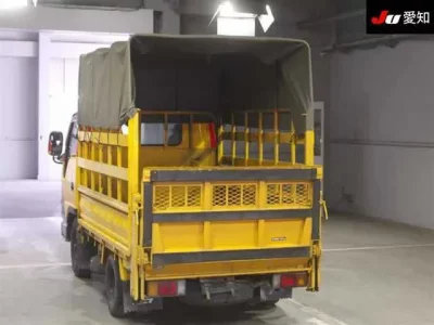 Isuzu TRUCK