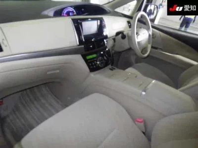 Toyota ESTIMA HYBRID