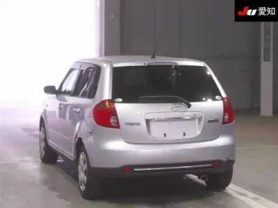 Mazda VERISA