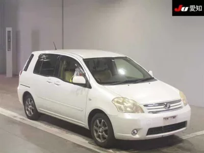 Toyota RAUM