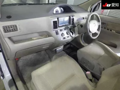 Toyota RAUM