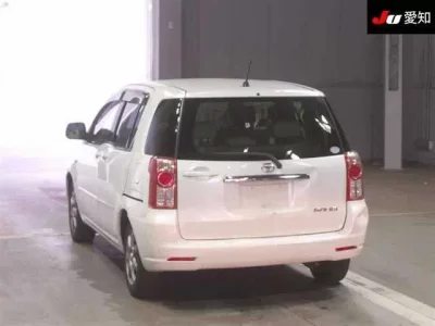 Toyota RAUM