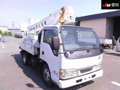 Isuzu ELF