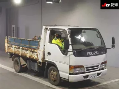 Isuzu ELF