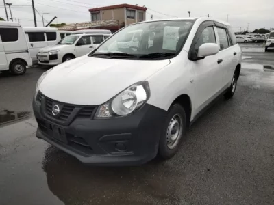 Nissan AD