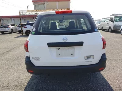 Nissan AD