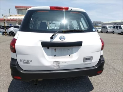 Nissan AD