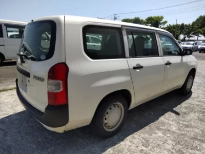 Toyota SUCCEED