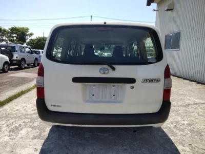 Toyota SUCCEED