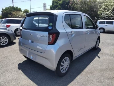 Daihatsu MIRA E S