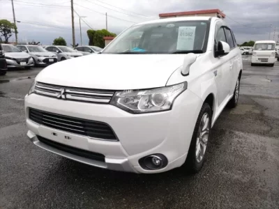 Mitsubishi OUTLANDER PHEV