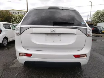 Mitsubishi OUTLANDER PHEV