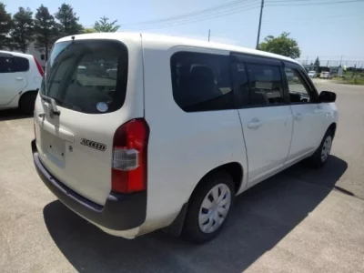Toyota SUCCEED