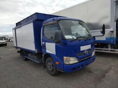 Hino DUTRO