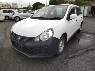 Nissan AD