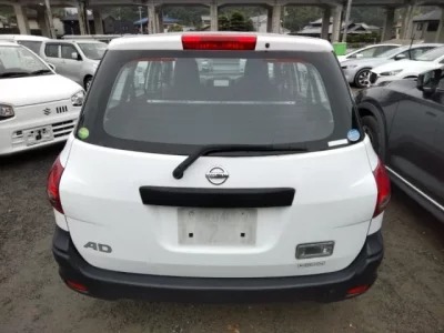 Nissan AD