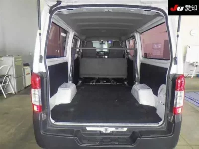Nissan CARAVAN VAN