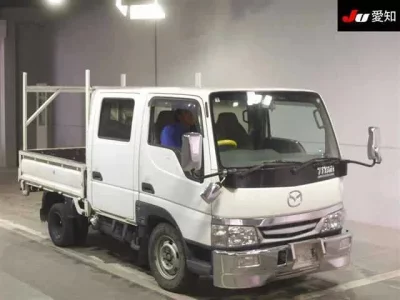 Mazda TITAN