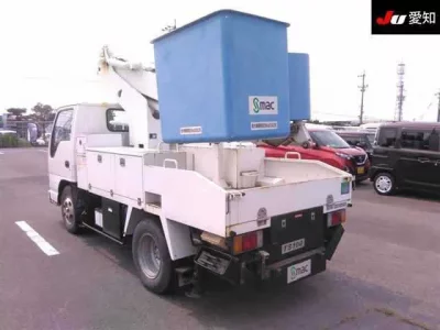 Isuzu ELF