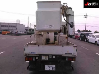 Isuzu ELF