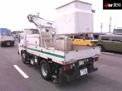 Isuzu ELF