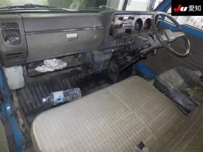 Mazda TITAN