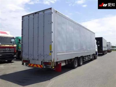 Hino TRUCK