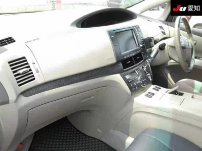 Toyota ESTIMA HYBRID