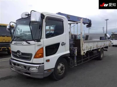 Hino TRUCK