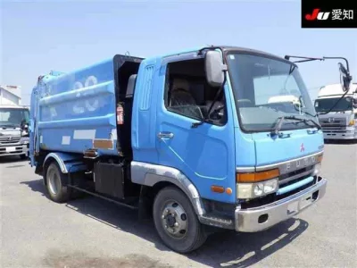 Mitsubishi FUSO FIGHTER