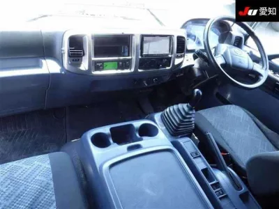 Hino TRUCK