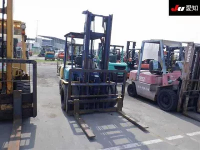 KOMATSU FORKLIFT