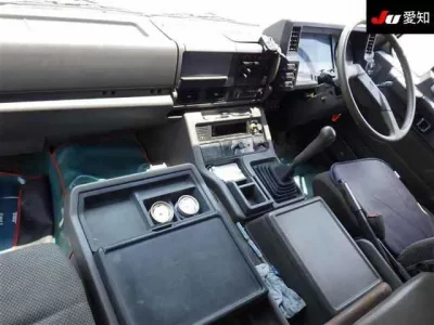 Isuzu TRUCK