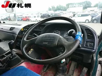 Isuzu GIGA