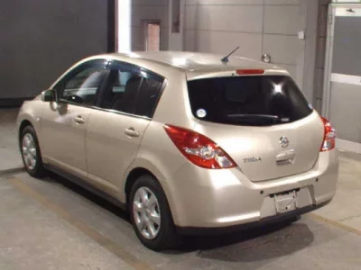 Nissan TIIDA