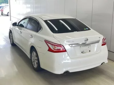 Nissan TEANA
