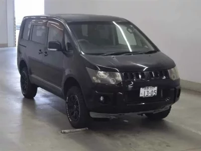 Mitsubishi DELICA D5
